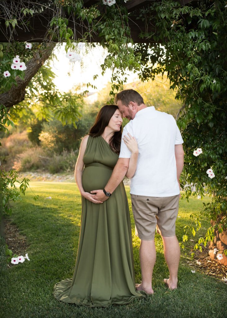 garden maternity session